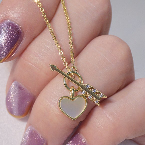Jewelry - NEW 14K Gold Plated Love Heart Diamond Cupid Arrow Bar Circle Toggle Necklace